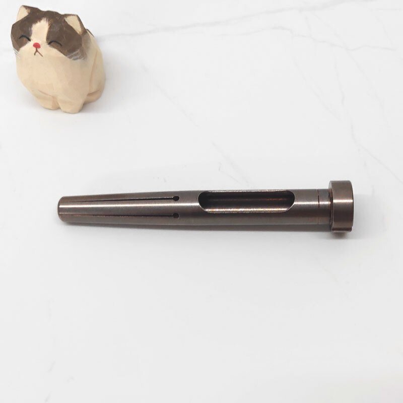 自動(dòng)螺柱夾頭1